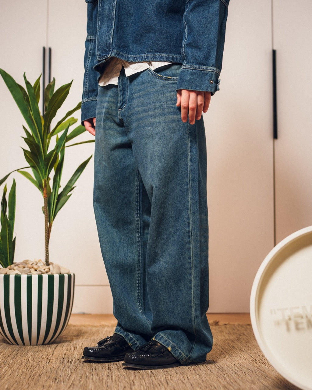 DARK BLUE WIDE LEG JEANS MENS