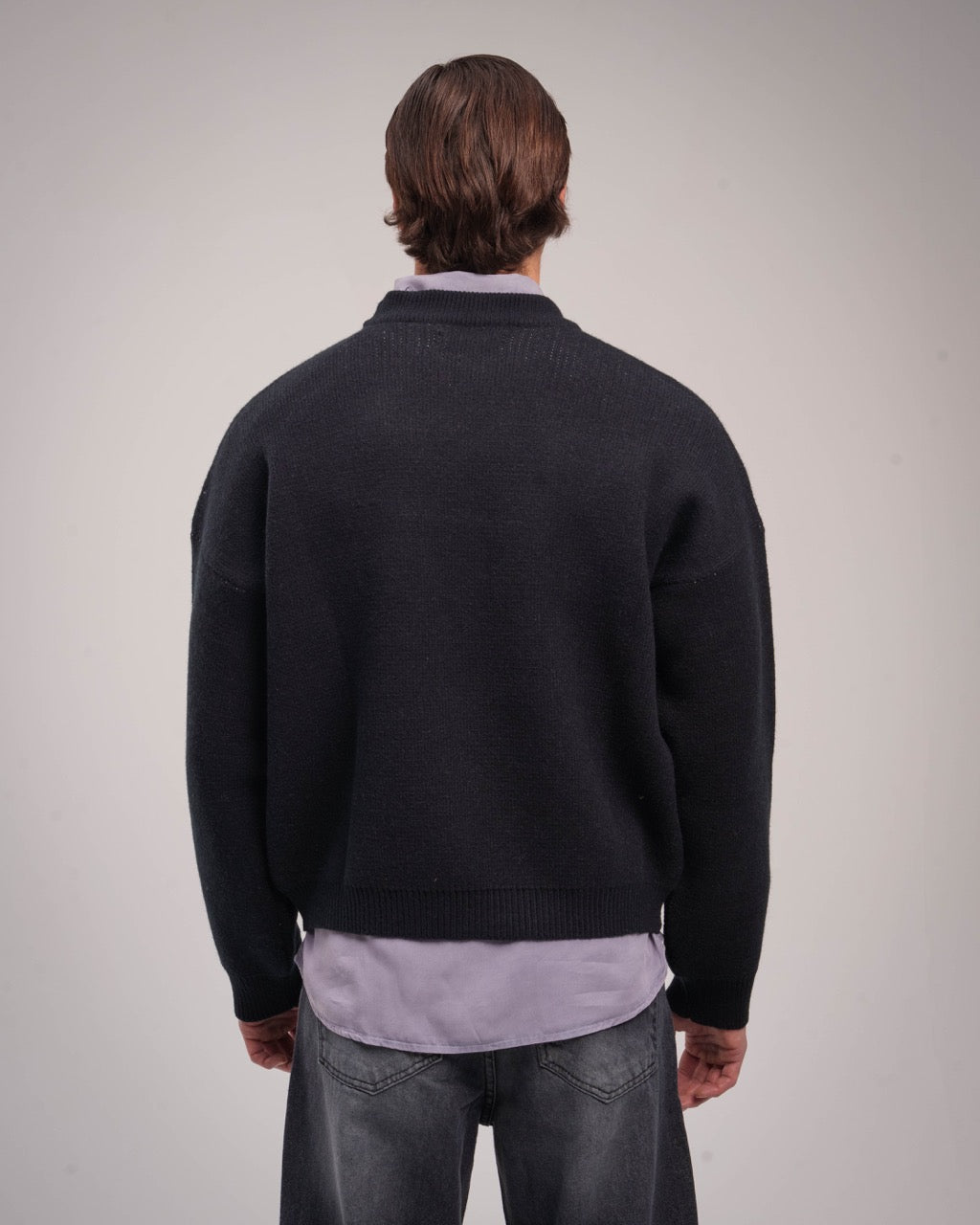 BLACK KNIT SWEATER