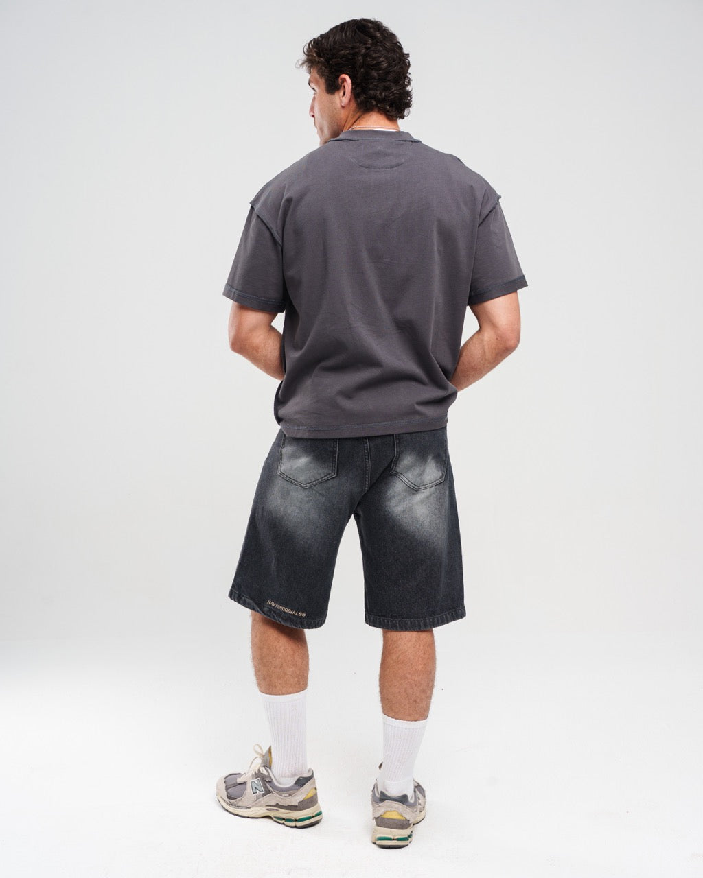 WASHED BLACK DENIM JORTS