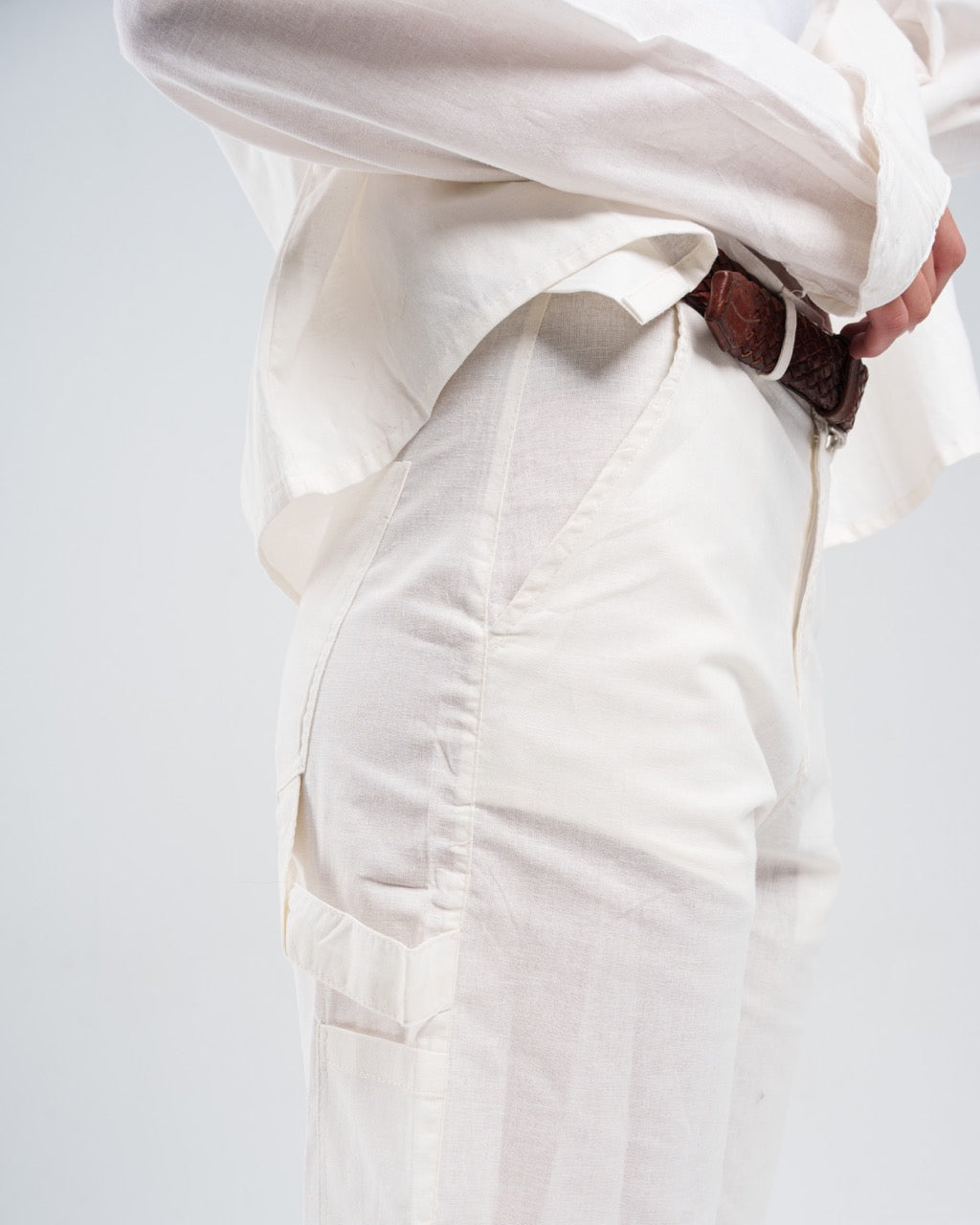 WHITE LINEN SHORT
