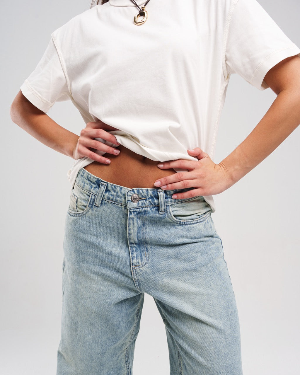 LIGHT BLUE REGULAR JEANS