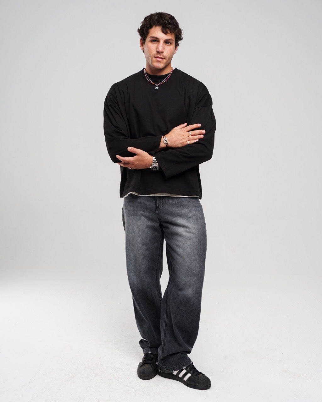 WASHED BLACK REGULAR JEANS