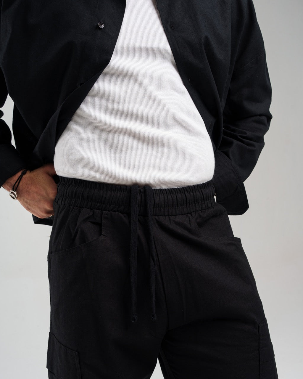 BLACK CARGO LINEN