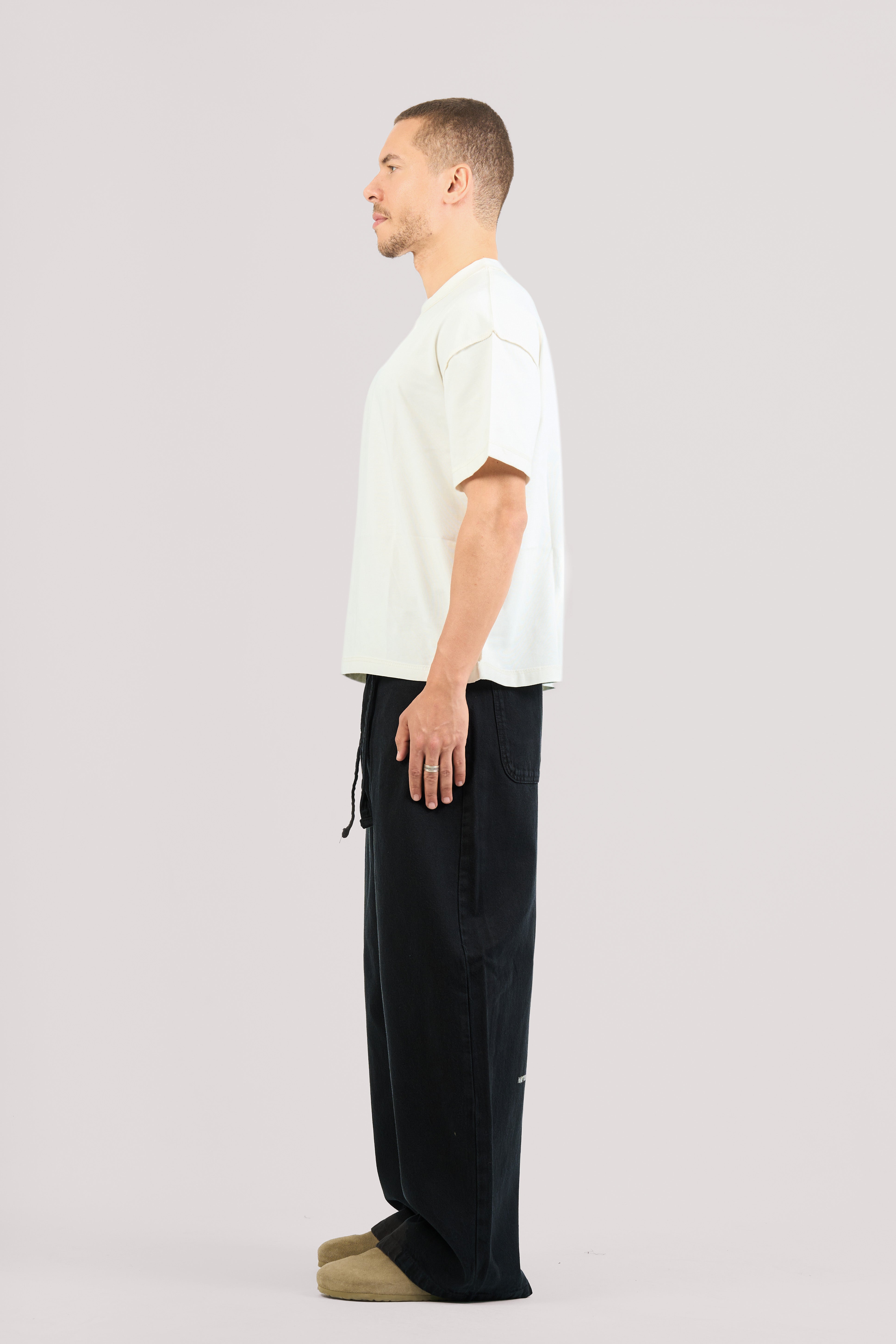 PITCH BLACK SUPER BAGGY JEANS