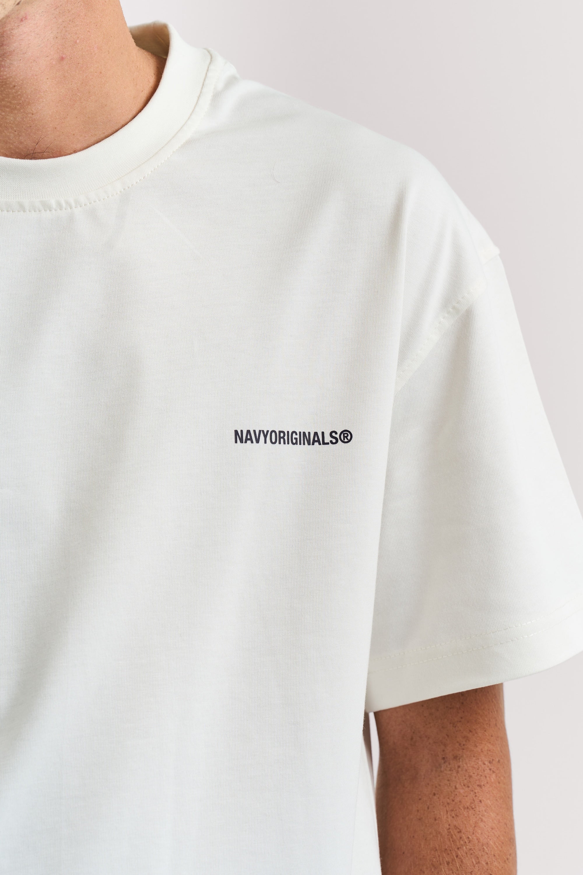 WHITE BASIC T-SHIRT
