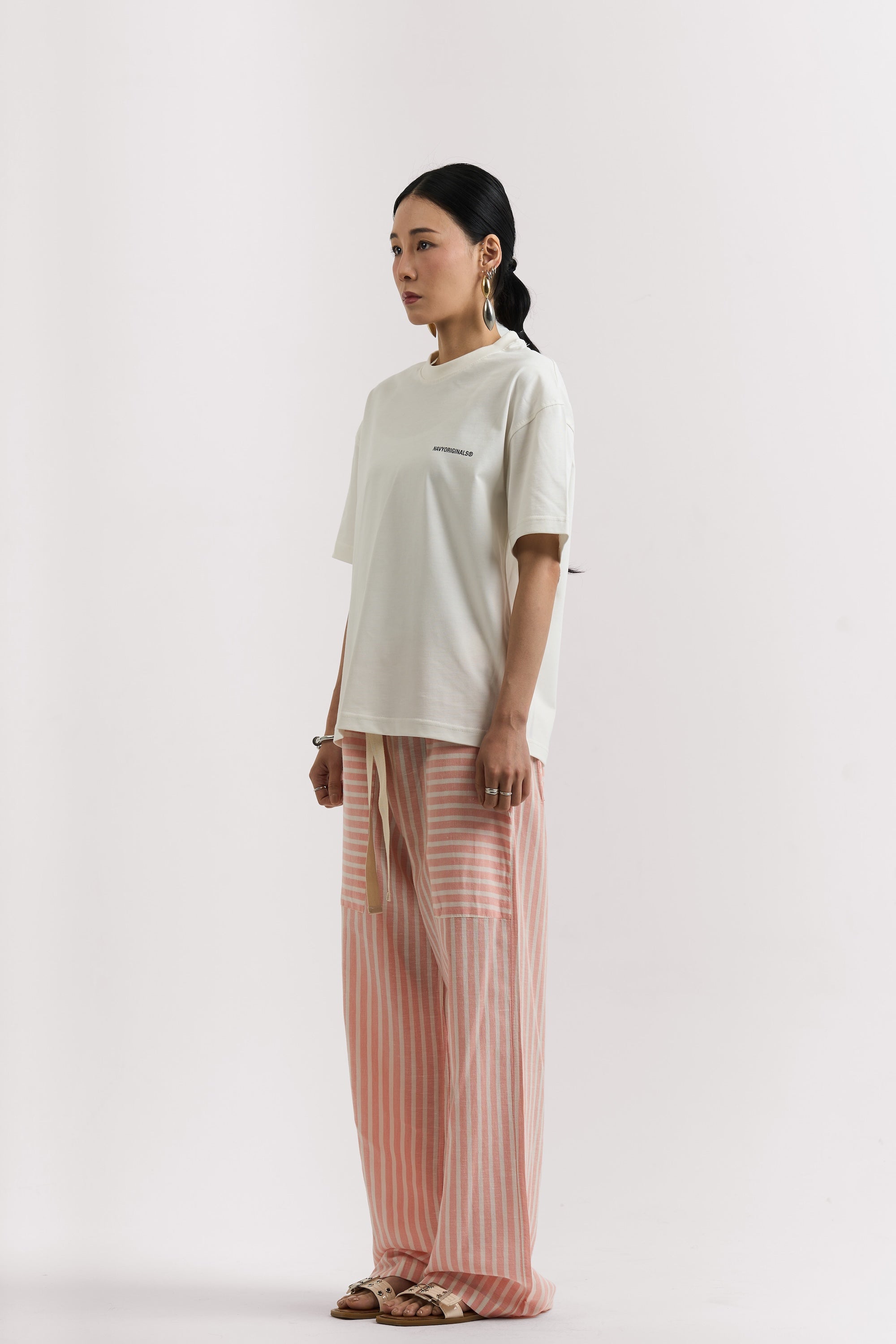 WHITE BASIC T-SHIRT