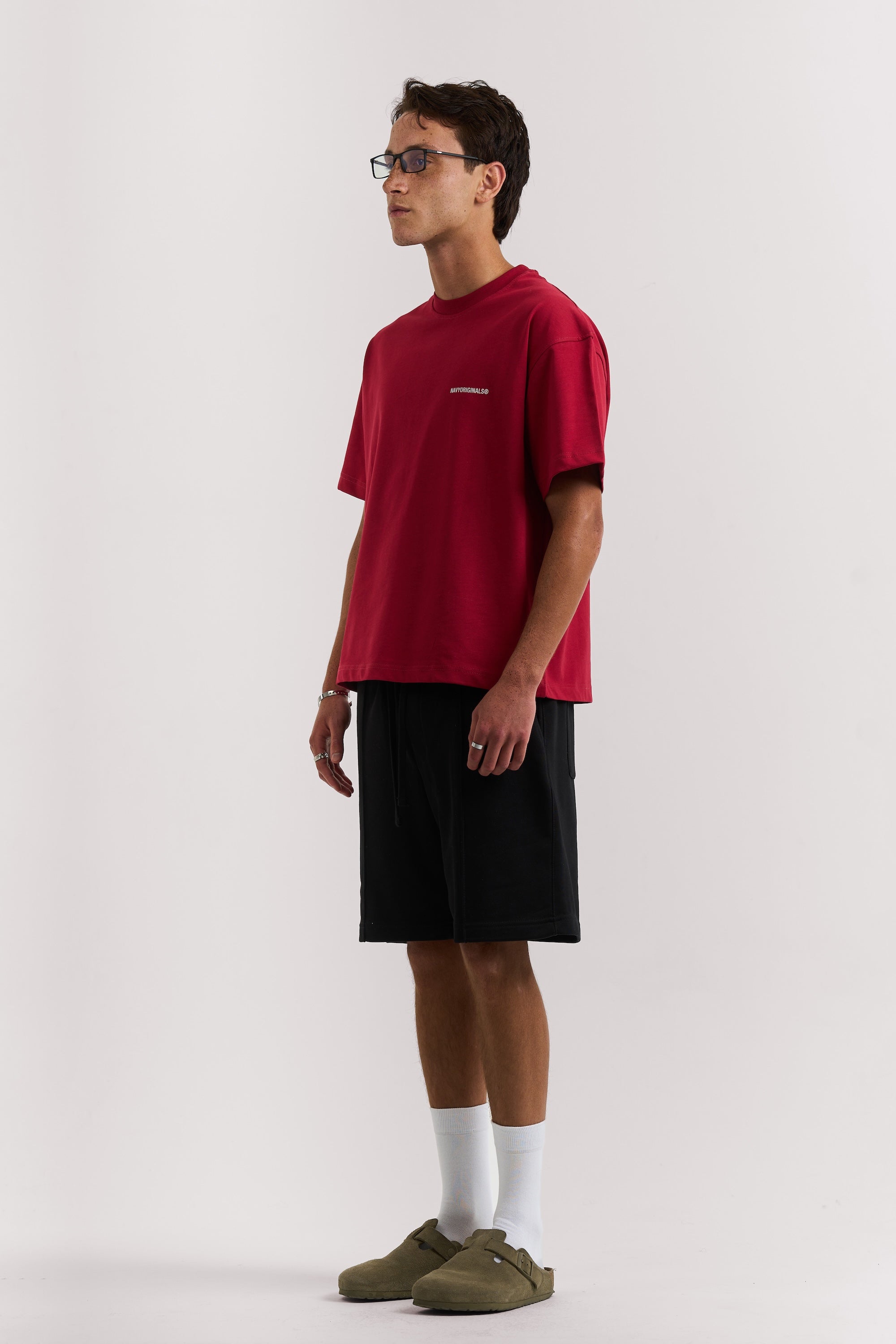 BLACK ESSENTIAL SHORT