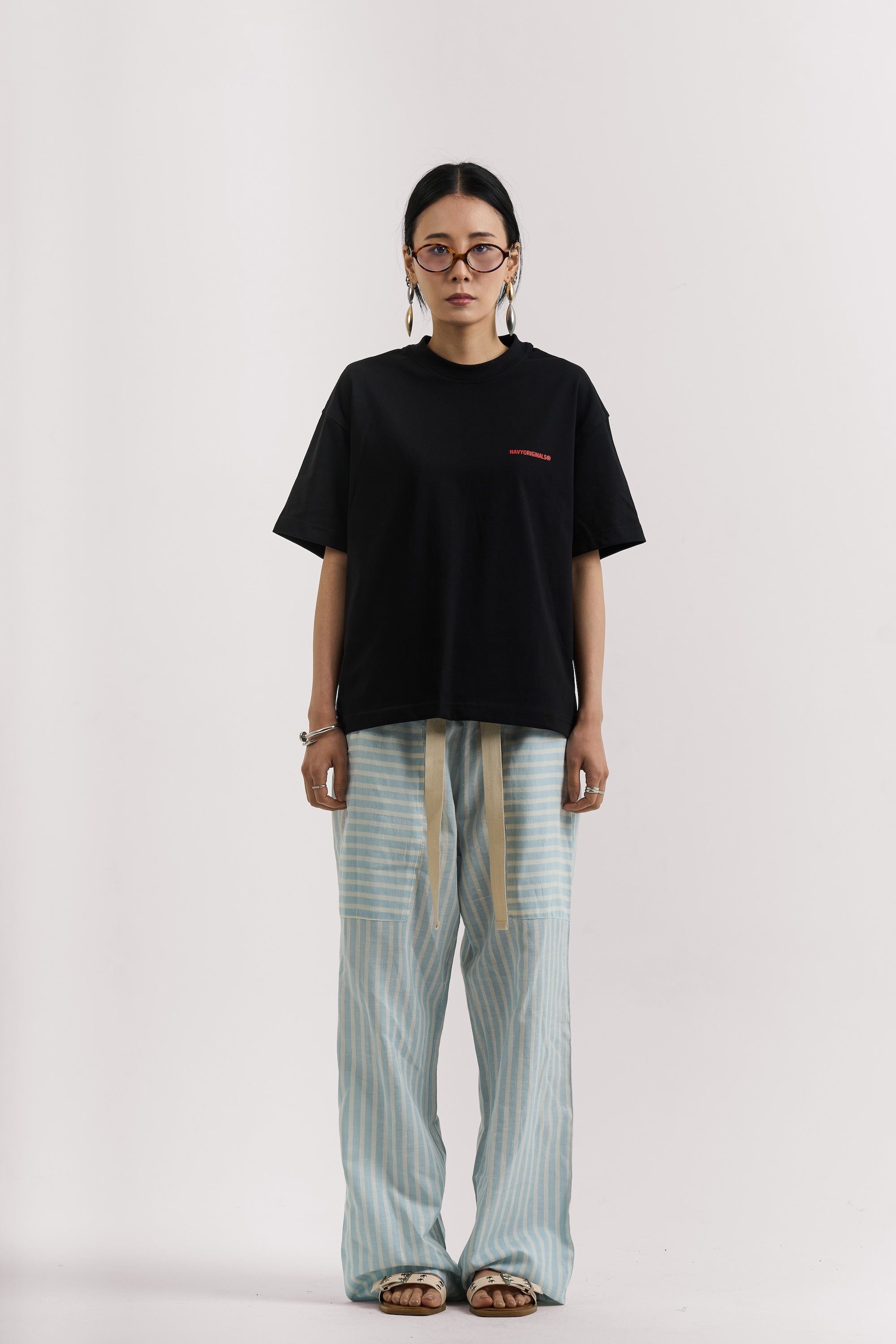 BLACK BASIC T-SHIRT