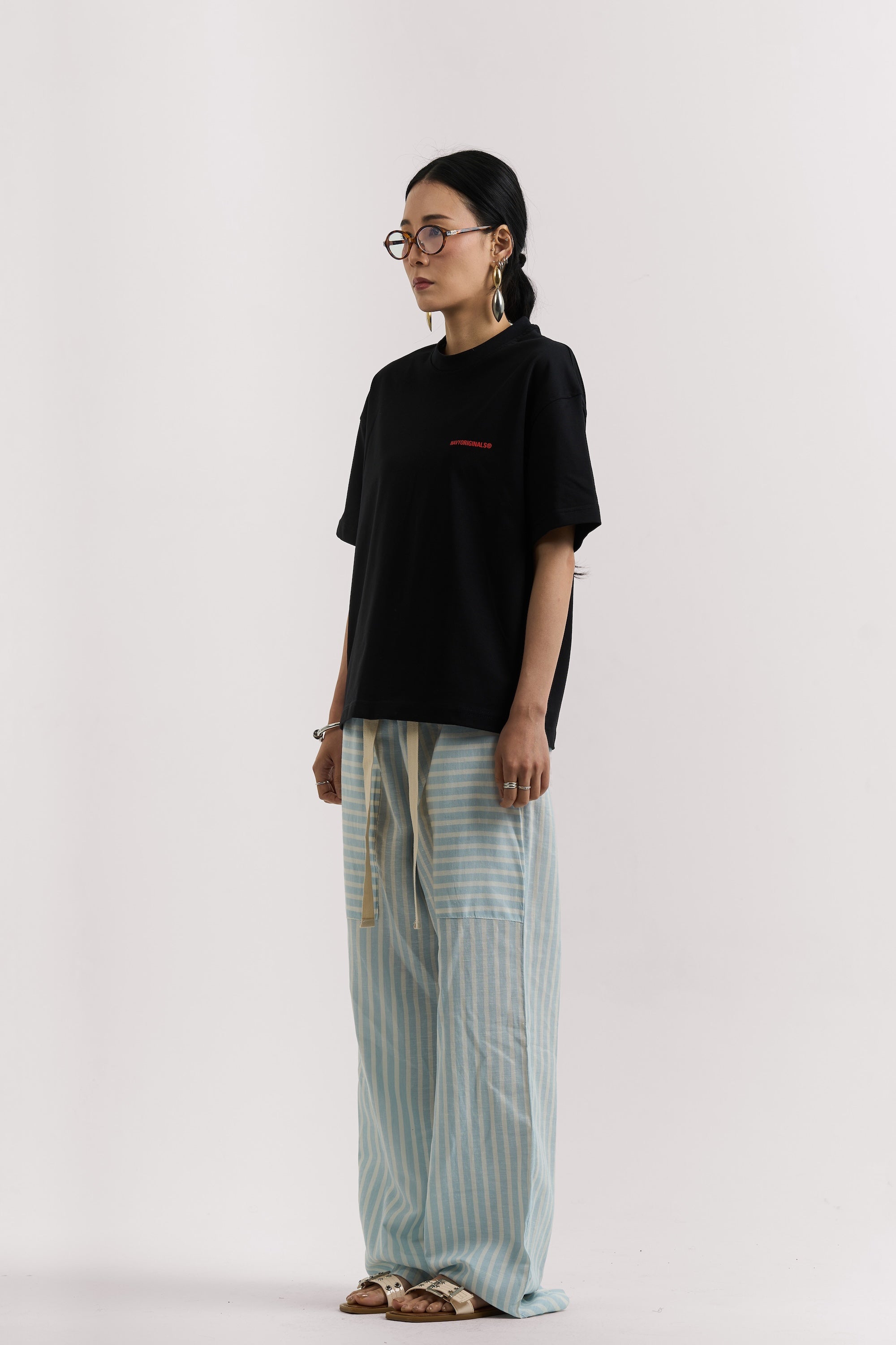 BLACK BASIC T-SHIRT