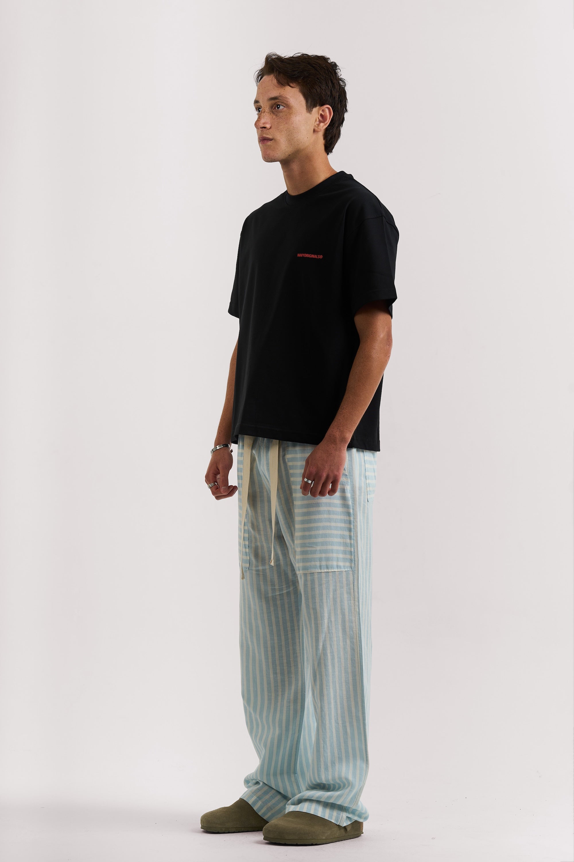 BLACK BASIC T-SHIRT