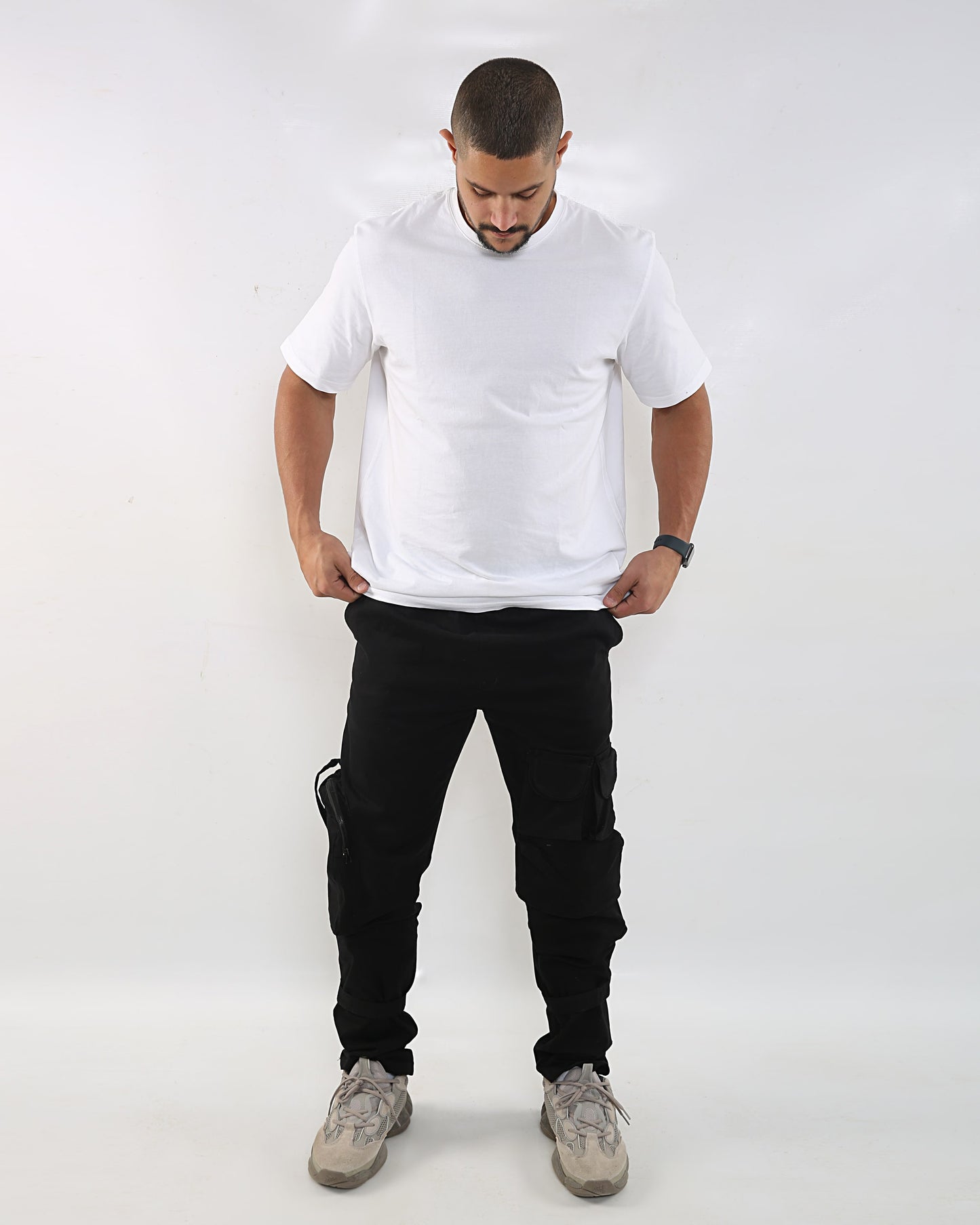 007 Black Cargos