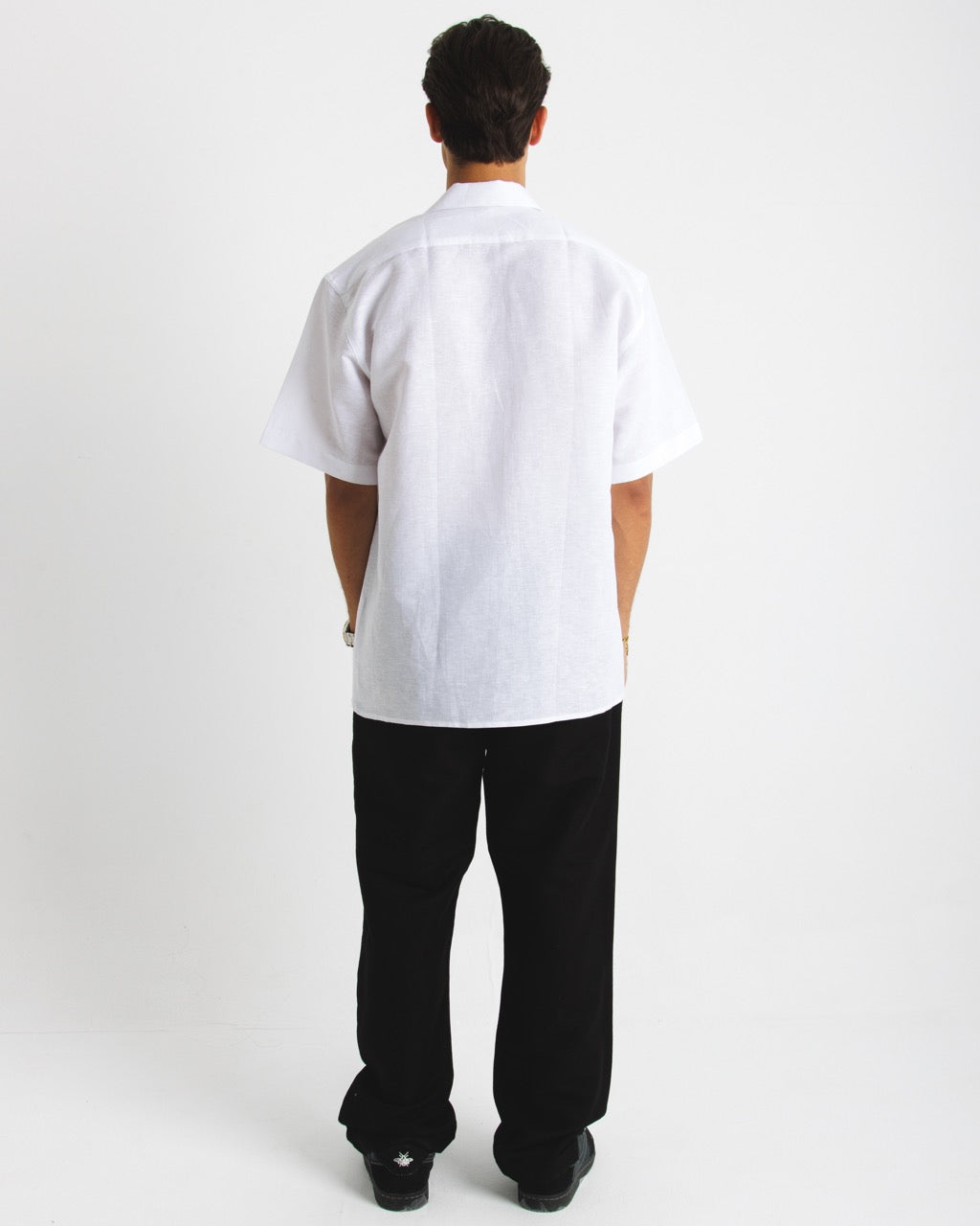 402 White Short Sleeve Shirts