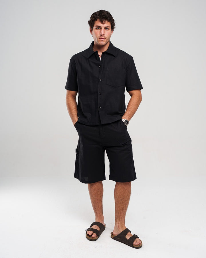 BLACK SHORT SLEEVE SHIRT