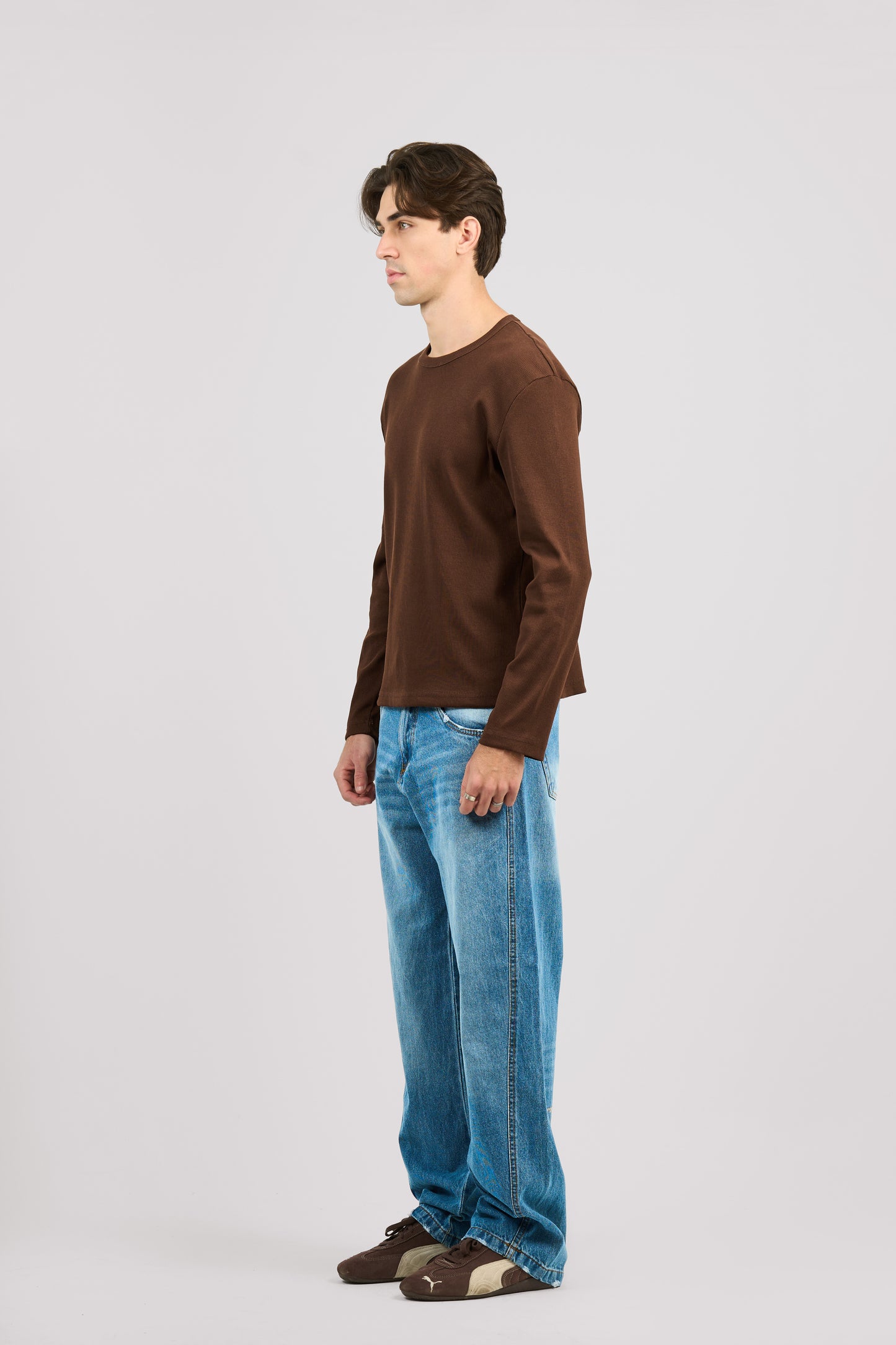 BROWN LONG SLEEVE RIBBED TSHIRT