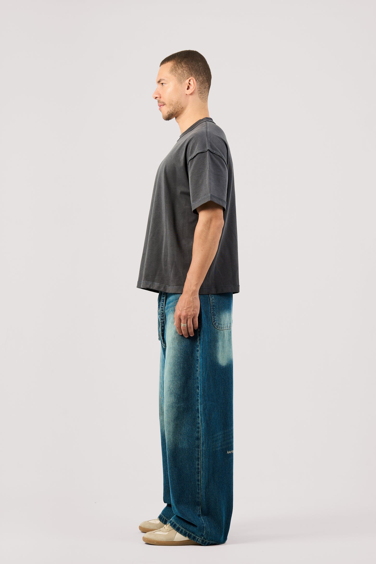 DARK BLUE SUPER BAGGY JEANS