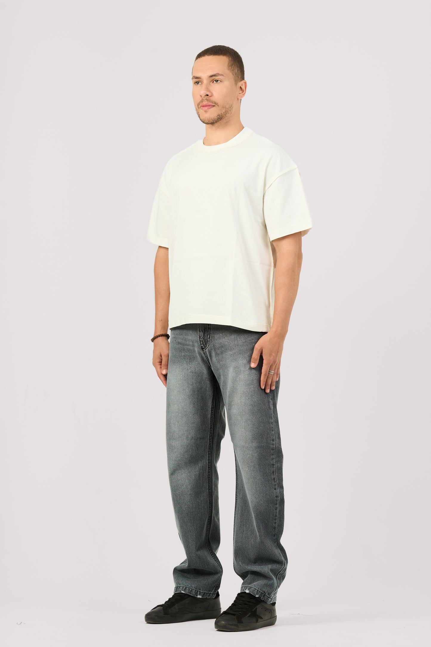 GREY REGULAR JEANS