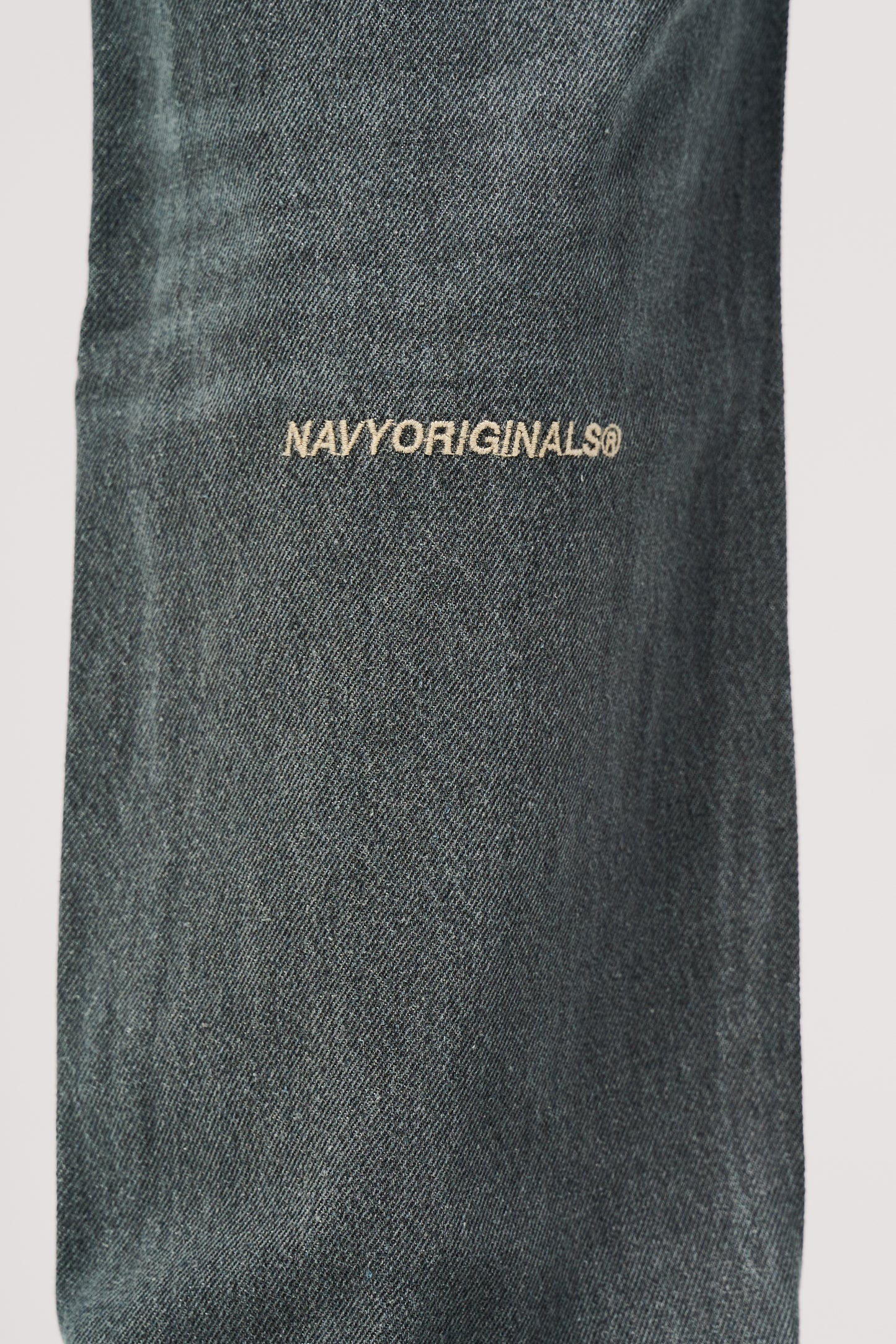 GREY REGULAR JEANS