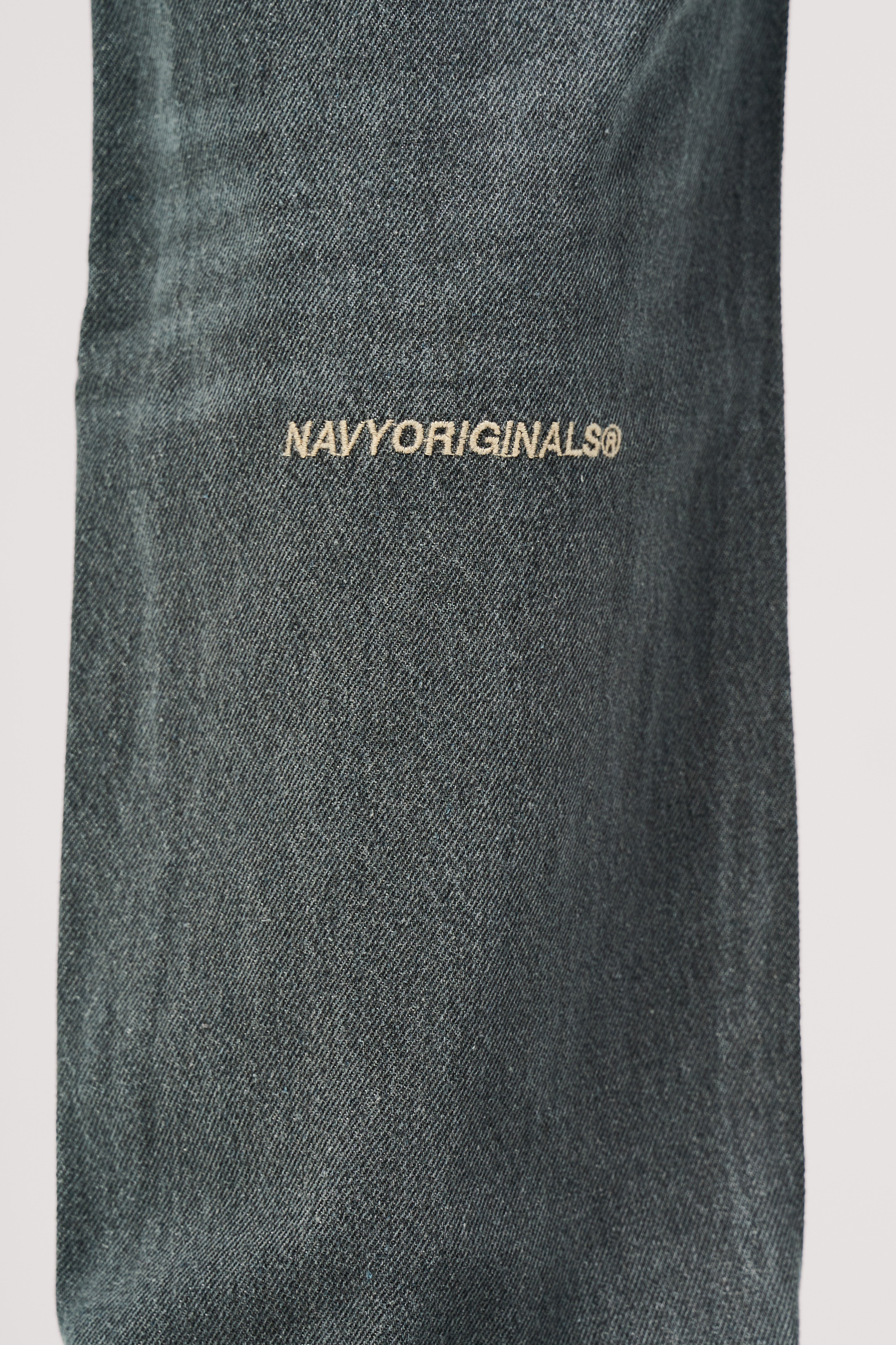 GREY REGULAR JEANS