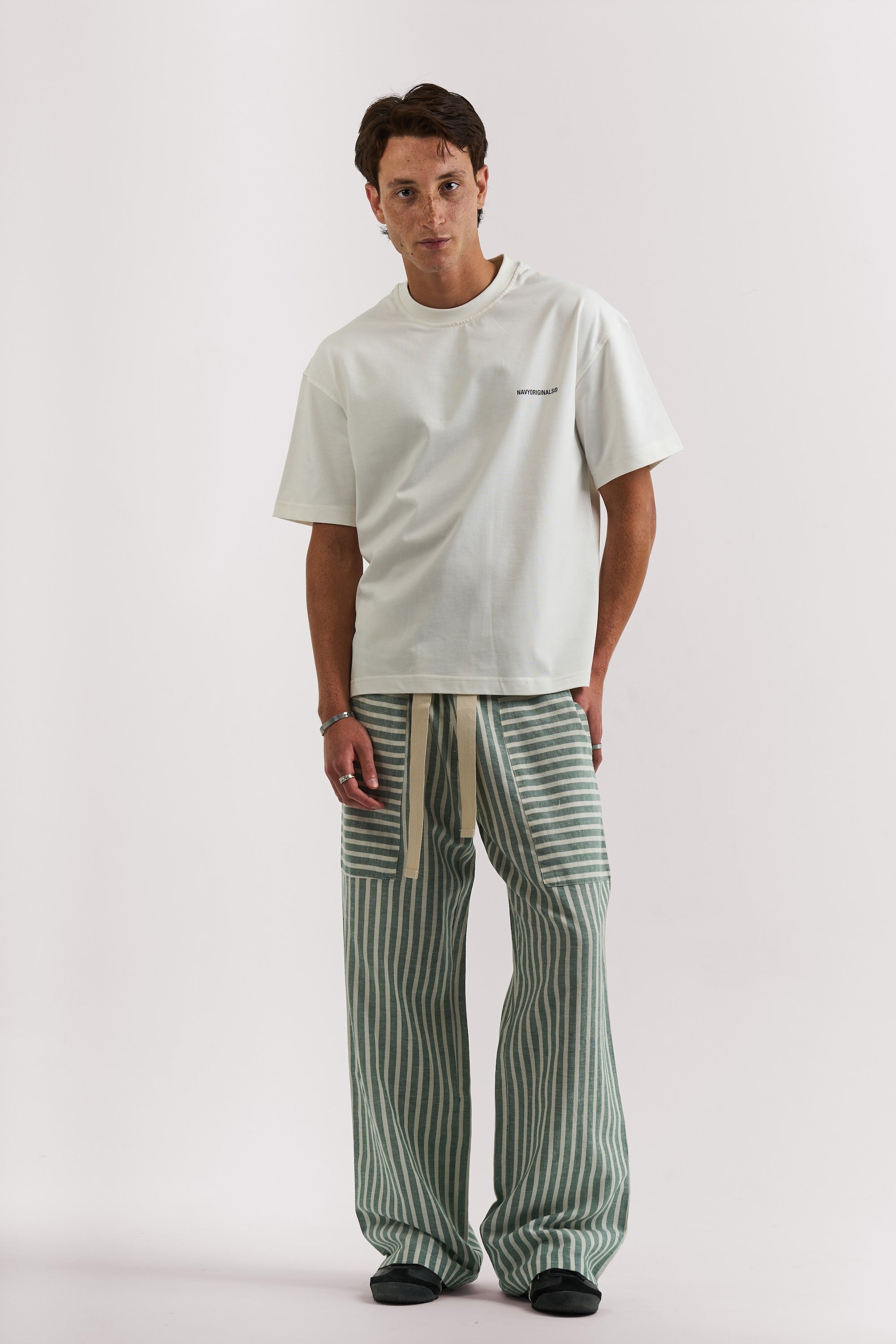 WHITE BASIC T-SHIRT