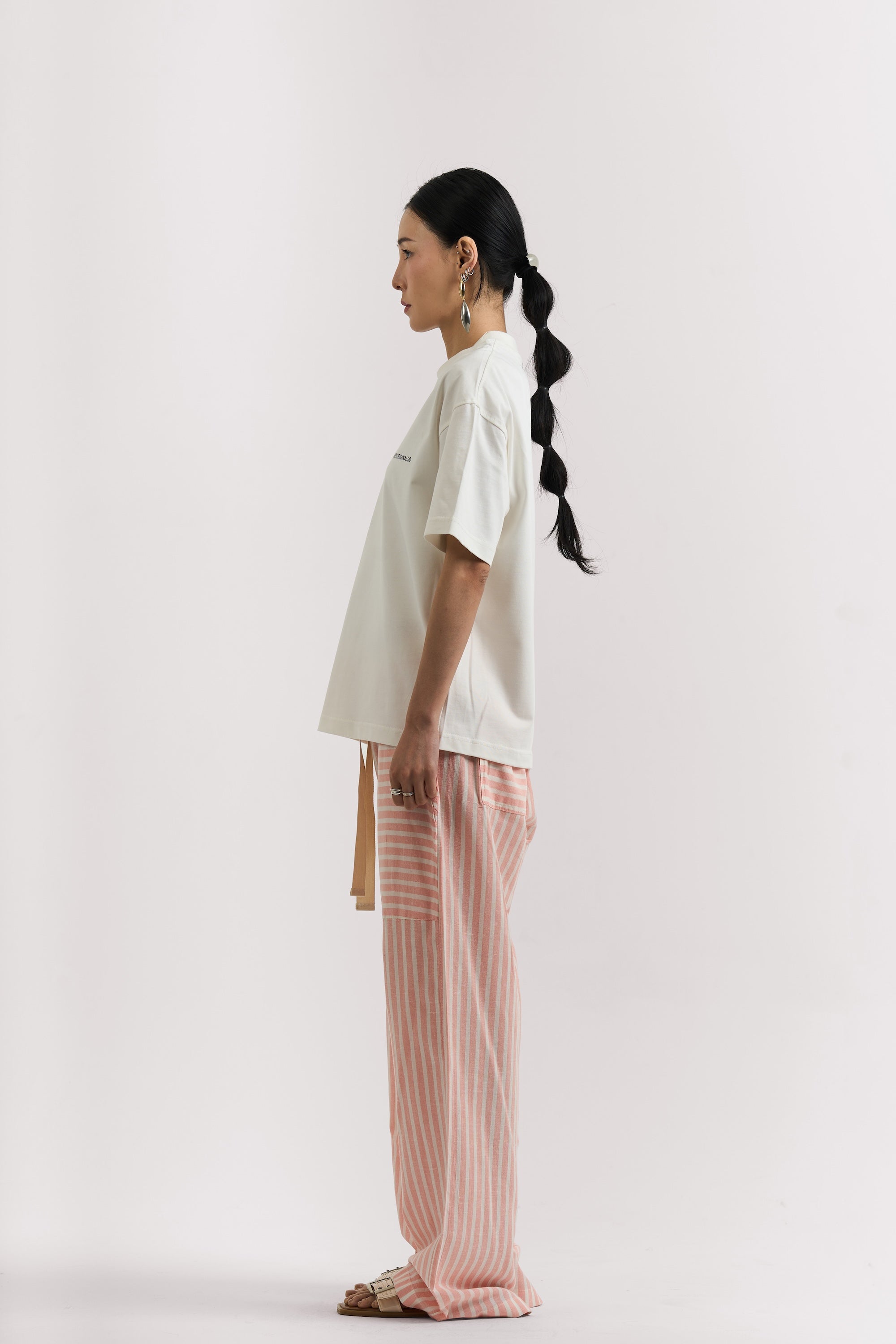 WHITE BASIC T-SHIRT