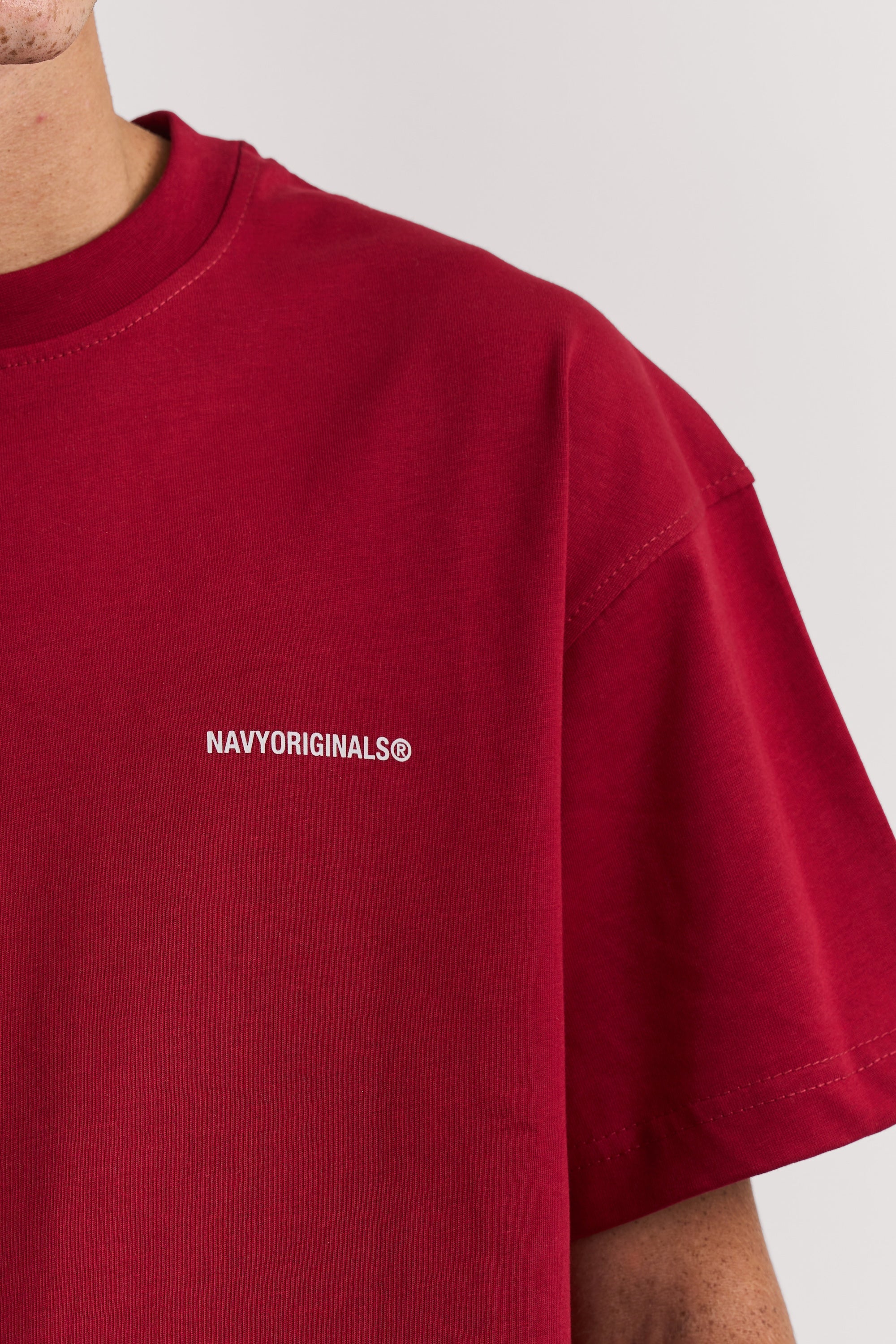 BURGUNDY BASIC T-SHIRT
