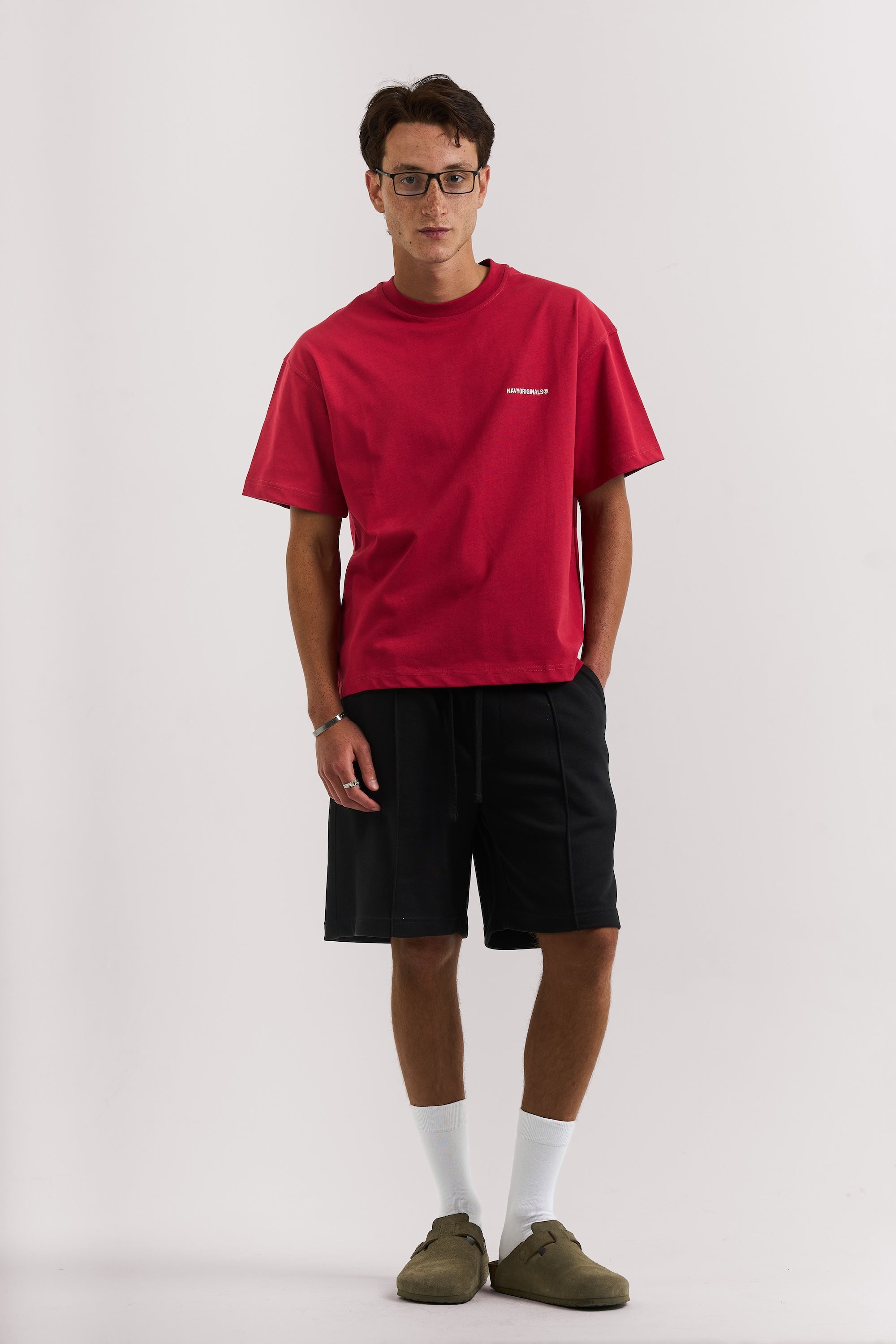BLACK ESSENTIAL SHORT