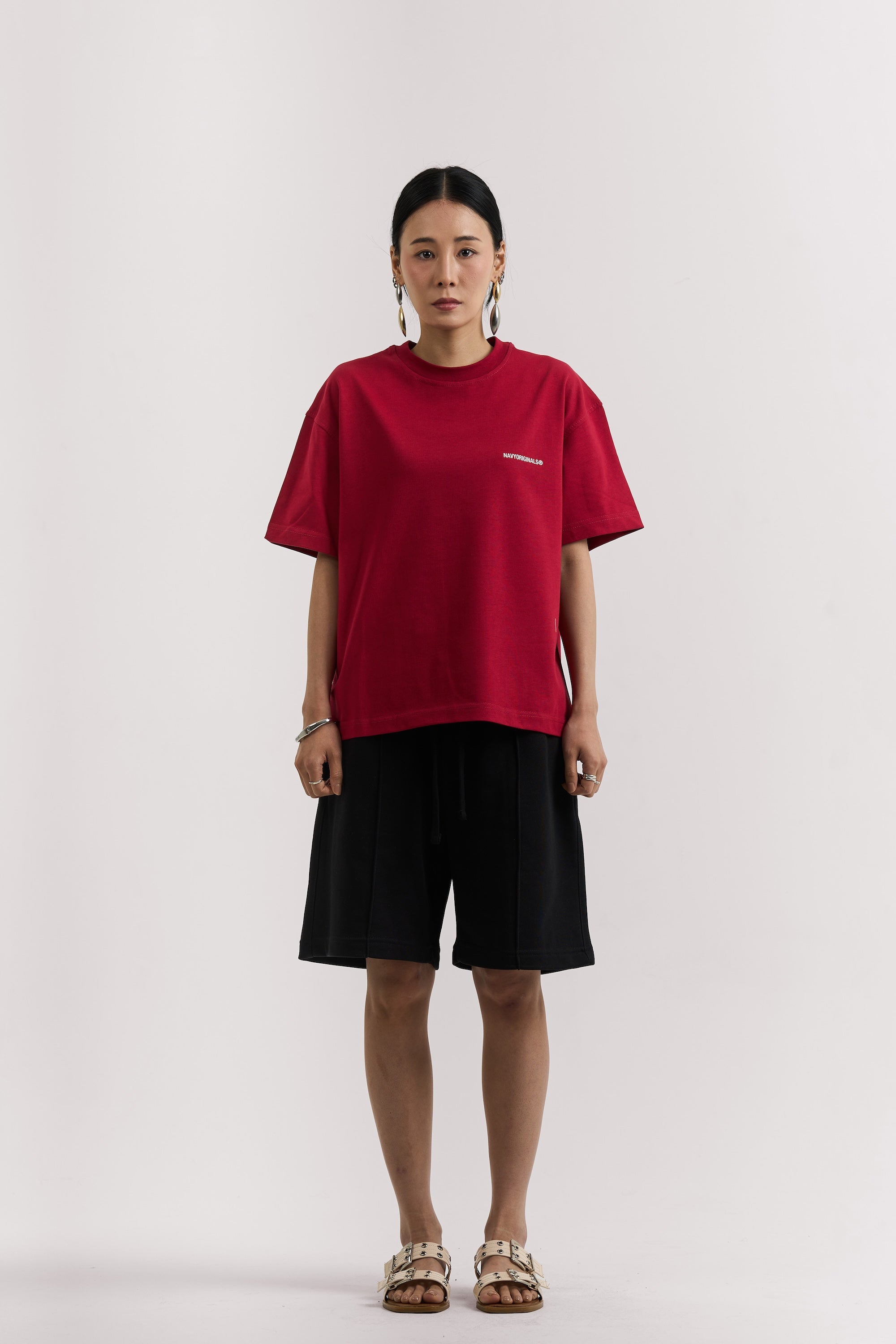 BLACK ESSENTIAL SHORT