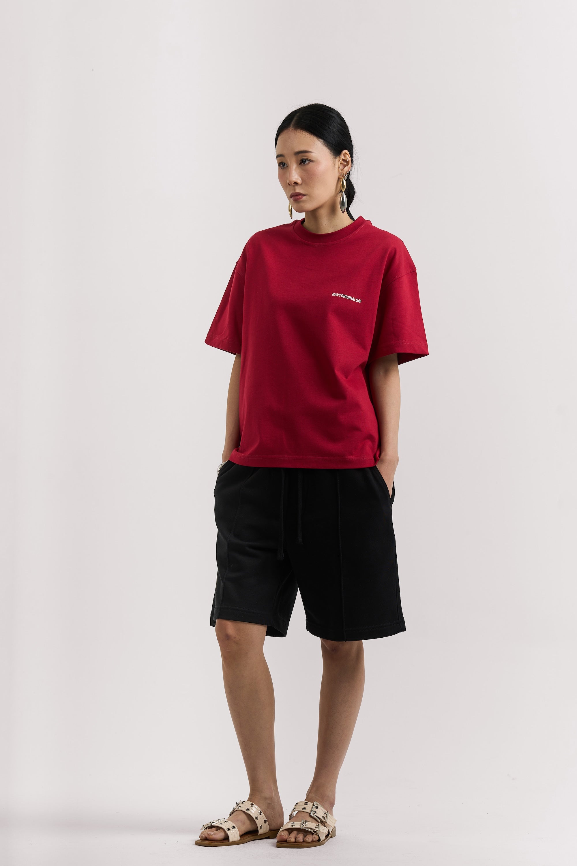 BLACK ESSENTIAL SHORT