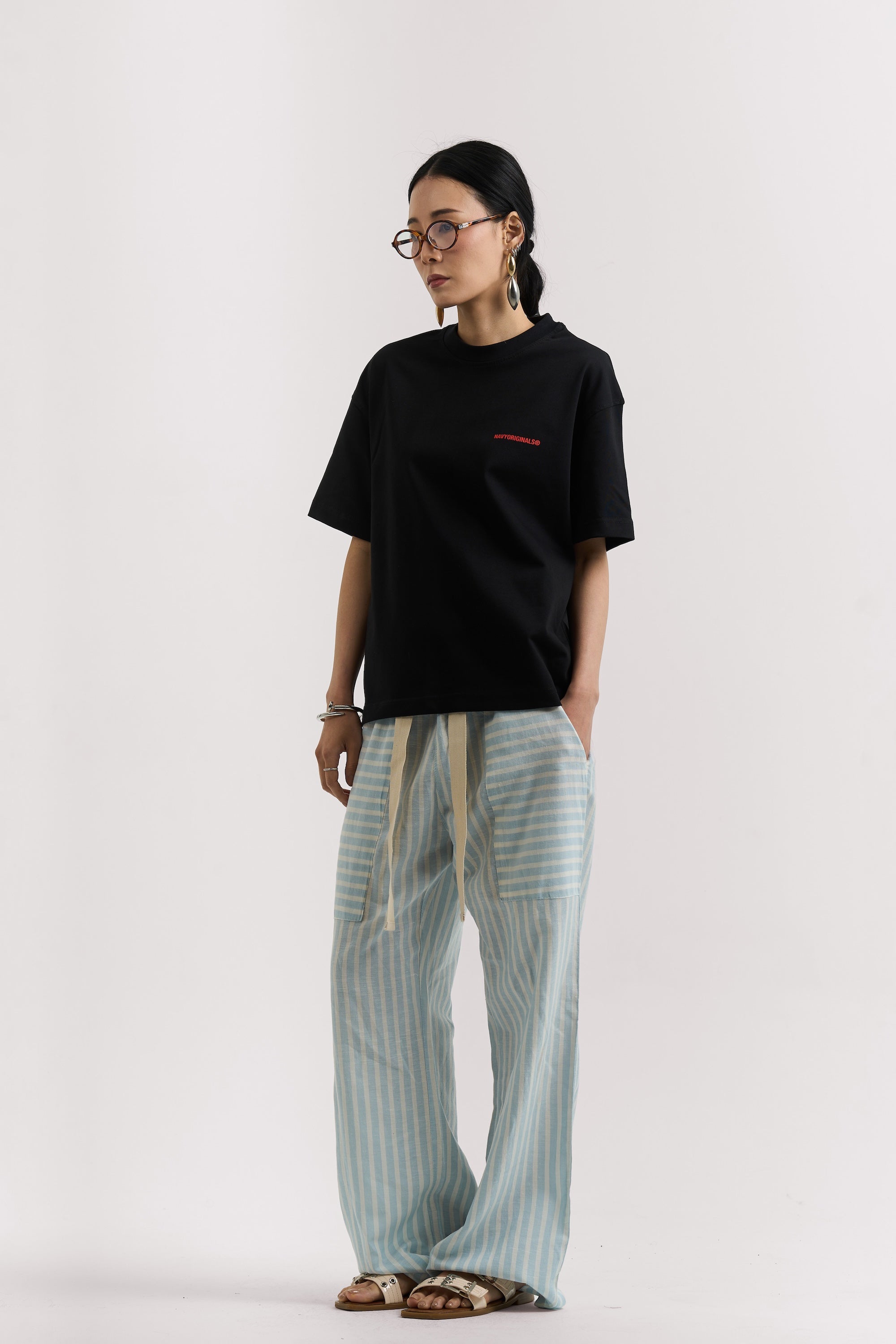 BLACK BASIC T-SHIRT
