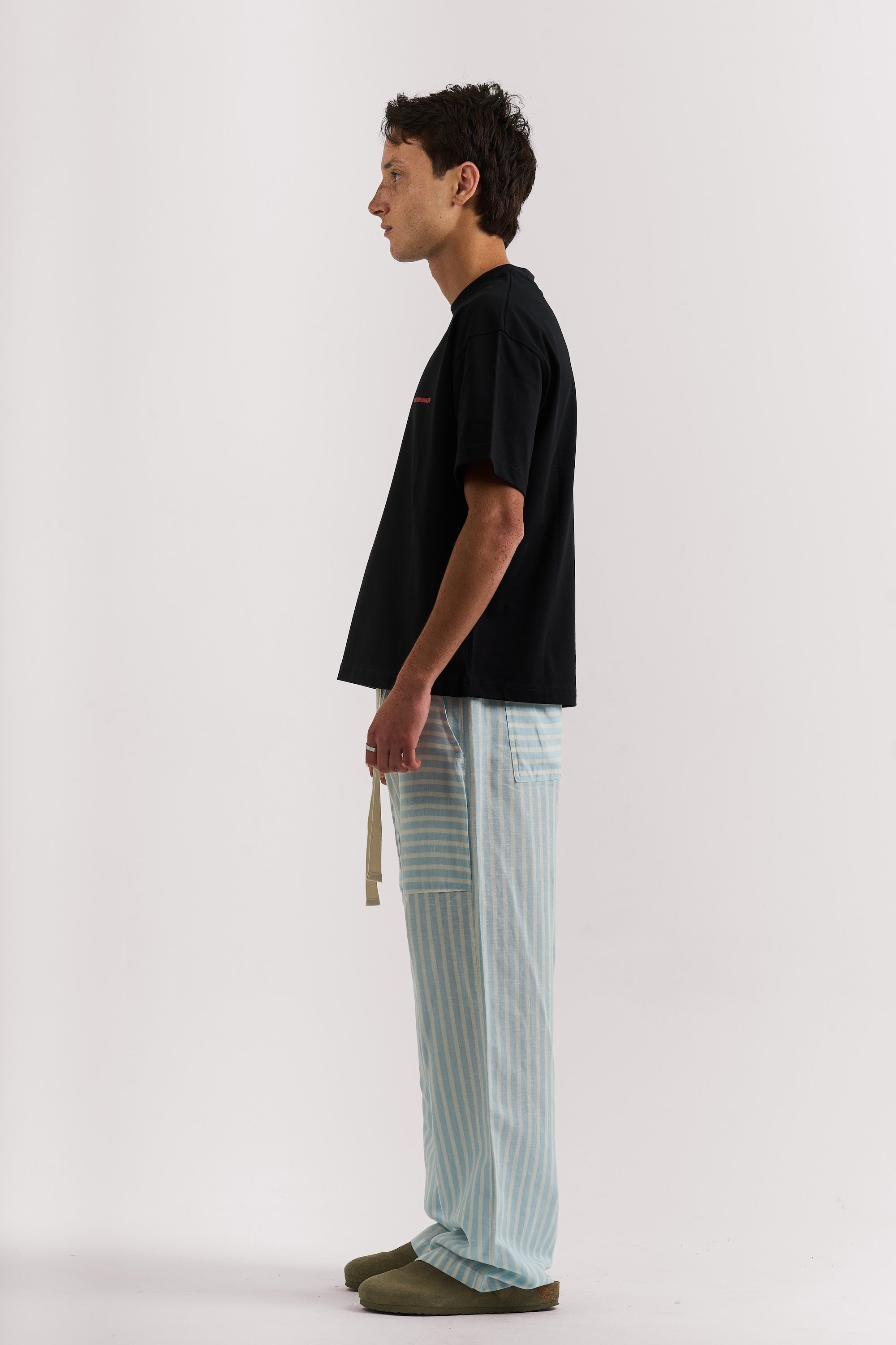 BLACK BASIC T-SHIRT